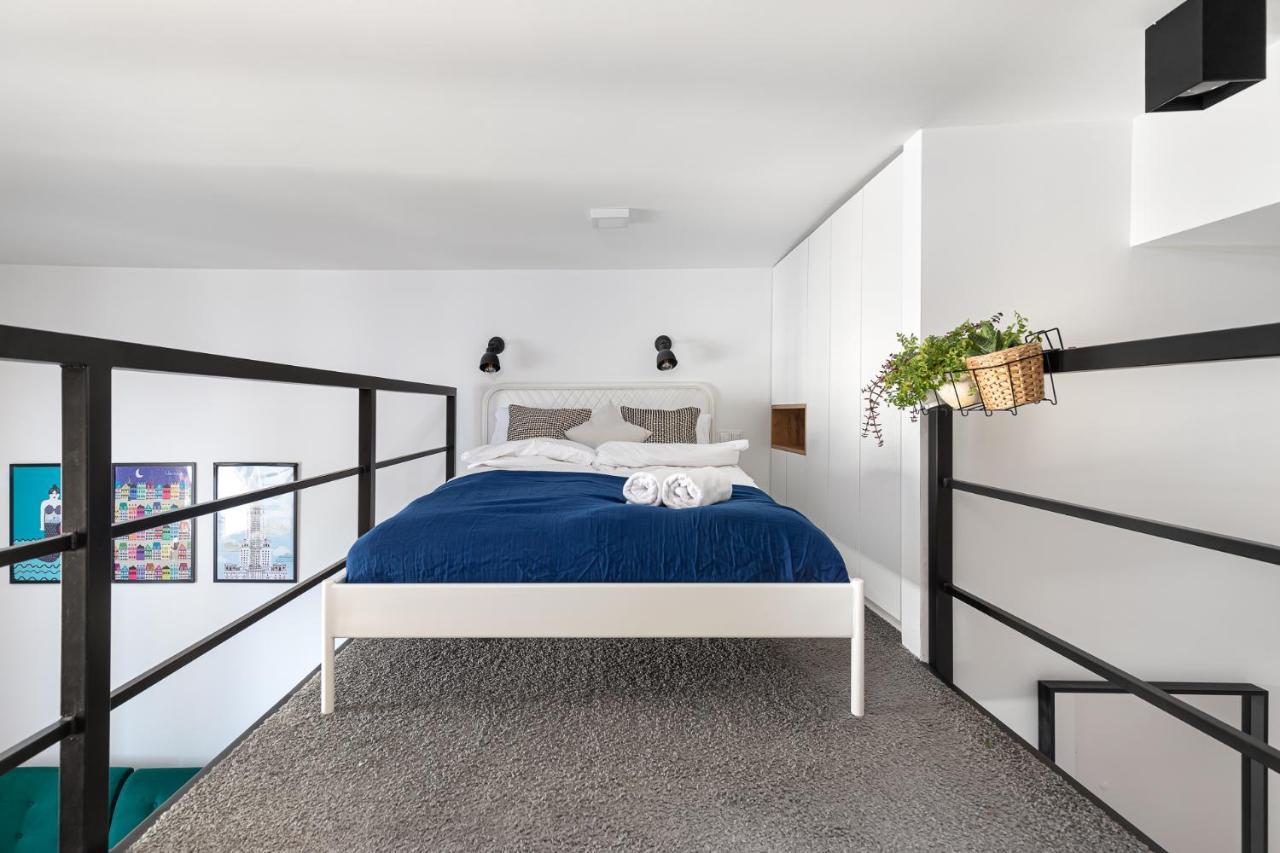 Stylowe Studio Z Antresola Warszawa Kültér fotó